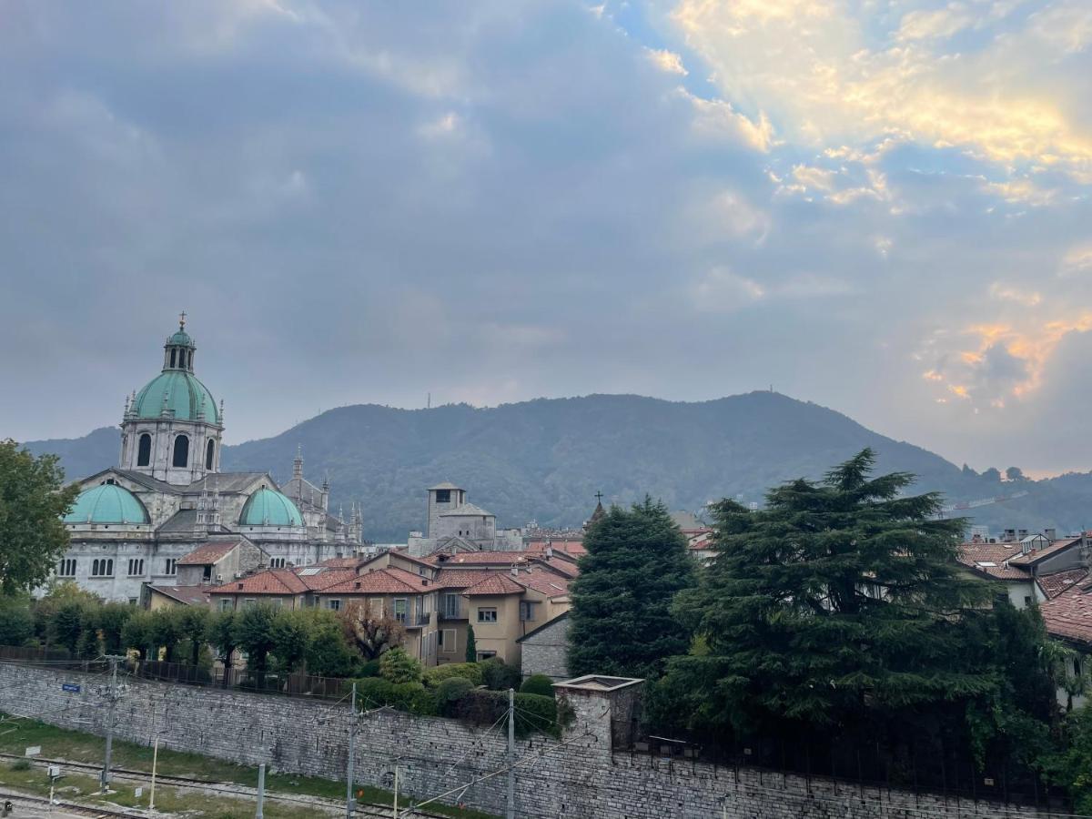 Ca' Del Duomo Lägenhet Como Exteriör bild